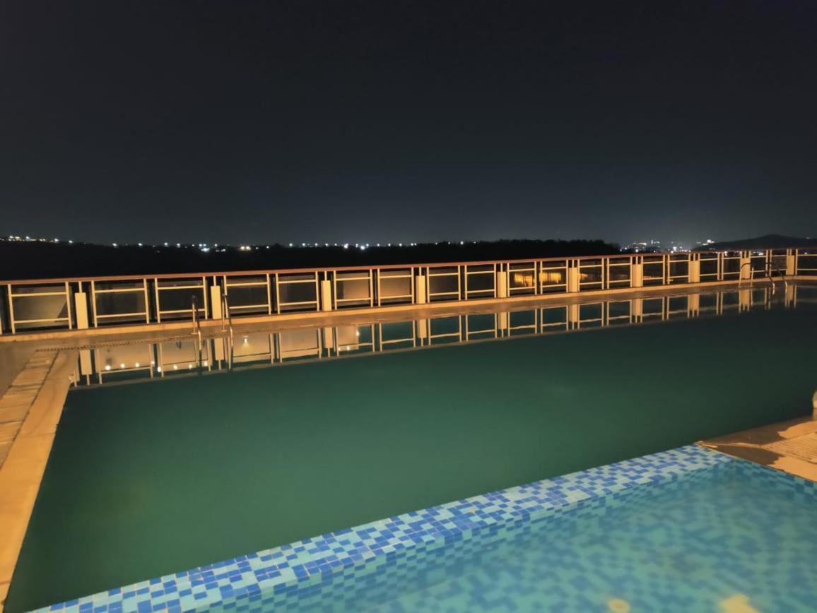 Resort The Cliff